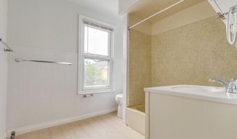 96 W 21ST St, Bayonne, NJ 07002