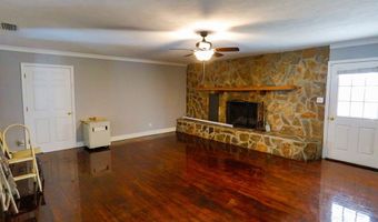 708 Miles Rd, Baxley, GA 31513