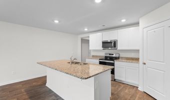572 Woodland Farms Cir, Aynor, SC 29511