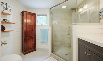 15 Terrace Dr, Bristol, RI 02809