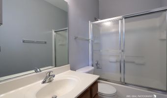 650 Needlegrass Pkwy, Antioch, IL 60002