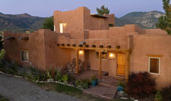 9 Desiderio Rd, Arroyo Seco, NM 87514