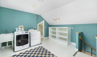 58 Dolphin Ave, Jamestown, RI 02835