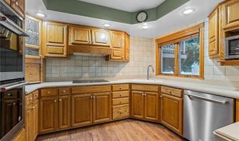 1218 4th Ave SE, Austin, MN 55912