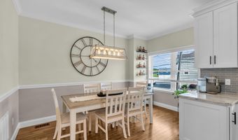 210 Longview Dr, Bayville, NJ 08721