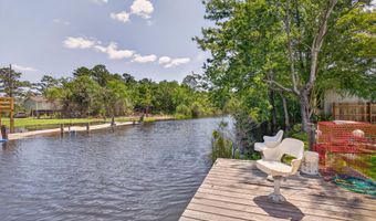 5030 Hawk St, Bay St. Louis, MS 39520