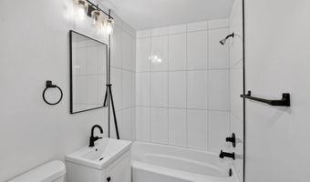 4570 MACARTHUR Blvd NW 208, Washington, DC 20007