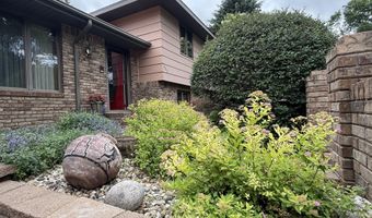 403 NE 22nd Ave, Aberdeen, SD 57401