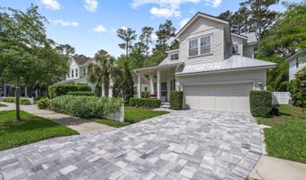 880 PARADISE Ln, Atlantic Beach, FL 32233