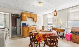 136 Duke St, East Greenwich, RI 02818