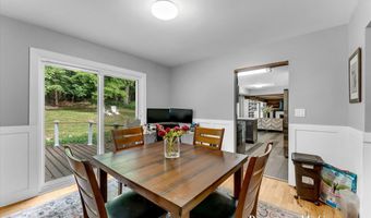 667 Duxbury Ct SE, Ada, MI 49301
