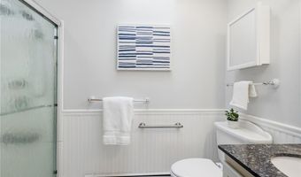 401 Gondola Ave, Jamestown, RI 02835