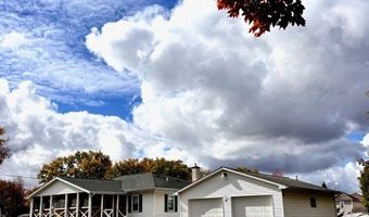 32 WALNUT St, Albion, PA 16401