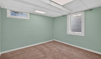 1013 Yuma Ave, Ames, IA 50014