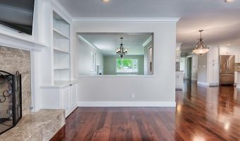 6828 Fairfield Dr, Santa Rosa, CA 95409