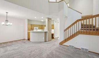 3354 N Stone Creek Cir, Madison, WI 53719