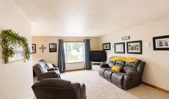 705 SW 13th Ave, Aberdeen, SD 57401