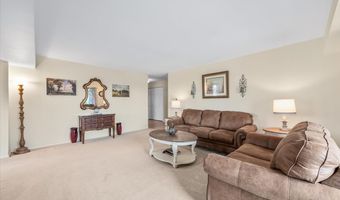3350 N Carriageway Dr 411, Arlington Heights, IL 60004