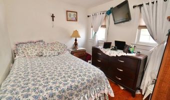 17 Garden Ave, Belleville, NJ 07109