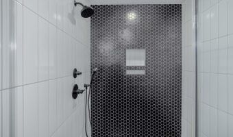 722 KENYON St NW A, Washington, DC 20010