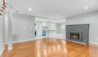 7 Mondamin Rd, Alloway, NJ 07422