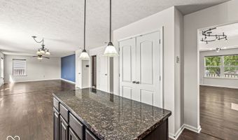 6851 Wilmot Ln, Avon, IN 46123
