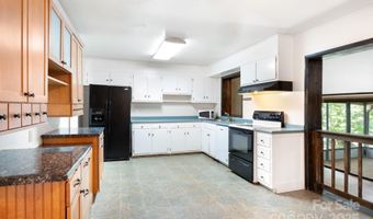 14 Wagon Rd, Asheville, NC 28805