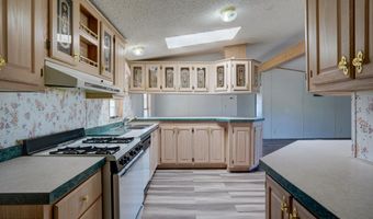 26707 N Hillward St, Congress, AZ 85332