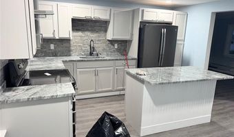 30 Harris St, Coventry, RI 02816