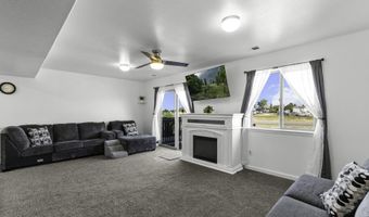 6616 PAINTED ROCK Trl, Cheyenne, WY 82001