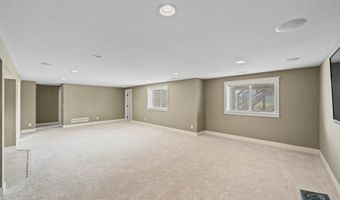 316 34th St SE, Altoona, IA 50009