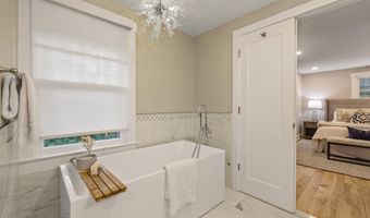 628 GREAT FALLS Rd, Rockville, MD 20850