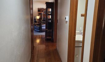 2110 Oak St, Atlantic, IA 50022