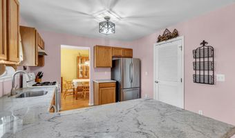 1444 Mermaid Ave, Beachwood, NJ 08722