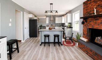 451 27th St, Allegan, MI 49010