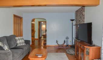 87 Middle Rd, Augusta, ME 04330