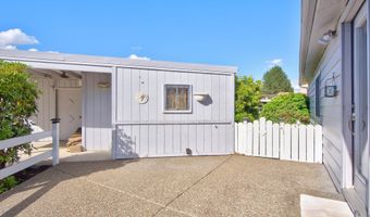 21986 LAUREL Ave, Aurora, OR 97002