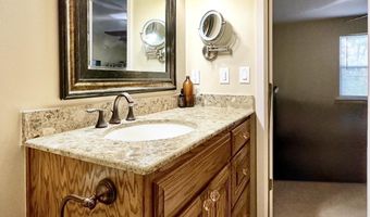 33239 Thompson Rd, Afton, OK 74331