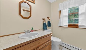 1 Gilman Rd, Hopkinton, RI 02832