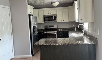 149 Cheshire Dr, Cranston, RI 02921