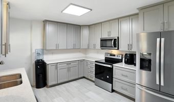 8219 Bishops Ln, Indianapolis, IN 46217