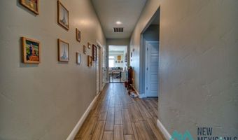 2105 Hillcrest St, Carlsbad, NM 88220