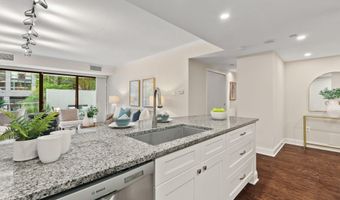 1530 KEY Blvd 203, Arlington, VA 22209