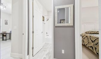 6442 MAIDEN SEA Dr, Apollo Beach, FL 33572