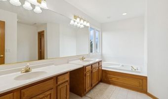 2917 Bayberry Rd, Ames, IA 50014