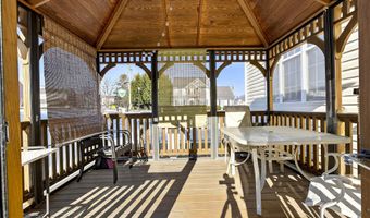 2 FOXFIELD Ct, Bear, DE 19701