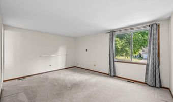 602 E Hackberry Dr, Arlington Heights, IL 60004