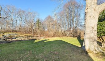 15 Hammersmith Rd 31A, Newport, RI 02840