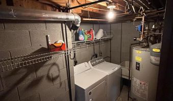 112 Renfrew Ave, Adrian, MI 49221