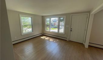 29 TACOMA St, Cranston, RI 02920